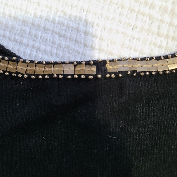 Forever 21 Sweater - Picture 3 of 3